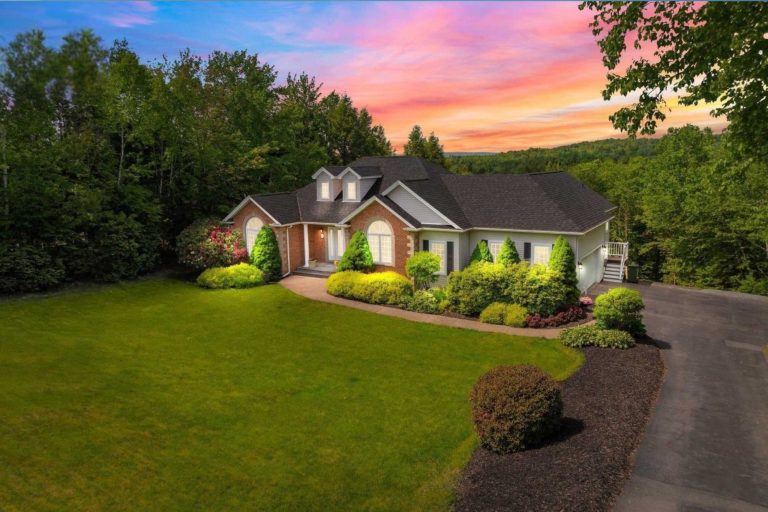 9 Glenmorren Court, Fall River, NS